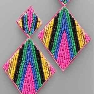 Boucles d'oreilles pendantes bohèmes tendance avec fleurs et cristaux en strass, design fantaisie perlé pour femmes, bijoux de fête et de mariage, plaqué or - Product Image 4