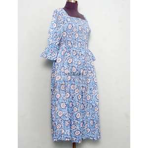 Vestido maxi de algodón 100% puro para mujer, estampado floral indio hecho a mano, manga acampanada, dulce, cómodo, informal, sencillo para la noche. - Product Image 5