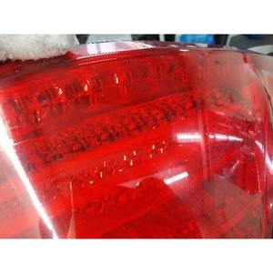 Feu arrière droit d'occasion Equus 2009-2013, pièce d'origine OEM 924023N010 - Product Image 5