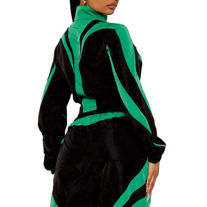 Conjunto de chándal de nailon corto para mujer, a la moda, personalizado, con chaqueta con cremallera, pantalones de pierna ancha, OEM, marca privada, sudaderas con capucha estilo streetwear, cortavientos - Product Image 4