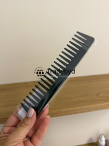 Peigne en résine de qualité supérieure Tradebyd, outil élégant pour le soin des cheveux épais, bouclés, raides et ondulés - Product Image 3