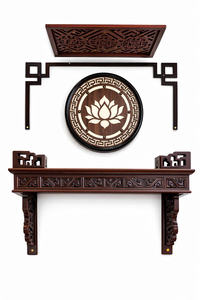 Altar budista de pared hecho de madera de chiuliu. - Product Image 6