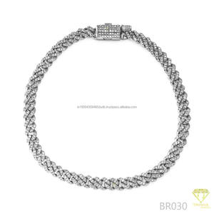 Pulsera de Plata de Ley 925 Premium con Diamantes de Moissanita, Eslabones Cubanos Delgados y Diseño Brillante Iced Out - Product Image 6