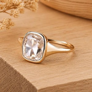 En gros Bague de fiançailles sertie de diamants de laboratoire taille coussin et taille rose, certifiée IGI, couleur DEF, clarté VS VVS, en or massif 10K 14K 18K - Product Image 4