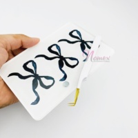 Tuiles rectangulaires pour extensions de cils en acrylique et verre, combinaison de couleurs blanc/noir avec deux aimants côté droit