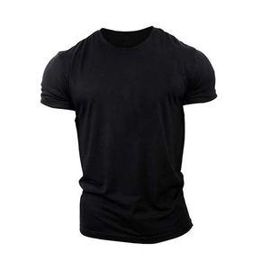 T-shirt noir oversize pour homme - Grande taille, coupe ample avec impression et broderie personnalisées, 100 % coton, style Ringer - Product Image 1