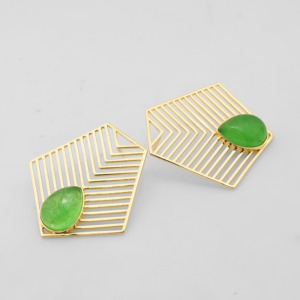 Boucles d'oreilles élégantes en laiton plaqué or 18 carats avec pierres précieuses en jade naturel, inspirées des créateurs, pour soirée, cadeau pour elle - Product Image 2