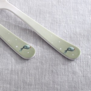 Cute White Plastic Fork With Bird Design Matte Finish Children's Flatware - Product Image 3