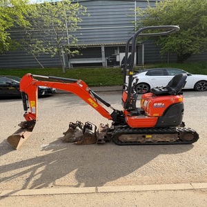 Miniexcavadora compacta Kubota U10-3 con asiento y cucharón para granja, jardín y trabajos de construcción - Product Image 3