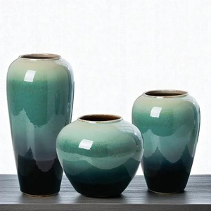 Ensemble de vases en céramique de luxe avec glaçure verte dégradée, silhouette élégante et haute, parfait pour la décoration moderne du salon - Product Image 4