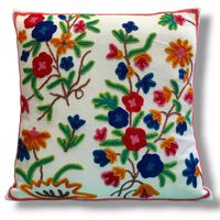 Sarung Bantal Bordir Bunga Kashmir Buatan Tangan – Sarung Bantal Hias untuk Sofa & Dekorasi Rumah