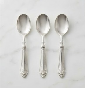 Ensemble de 3 cuillères à thé classiques en argent fini, poli miroir, compatibles lave-vaisselle, en métal, parfaites pour un usage quotidien - Product Image 1