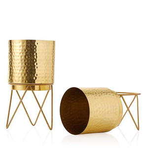Macetas de Metal Doradas con Soportes, Nuevo Artículo Decorativo para el Hogar y Jardín, Juego de 2 para Decoración de Sala de Estar y Dormitorio, Opción Económica - Product Image 2