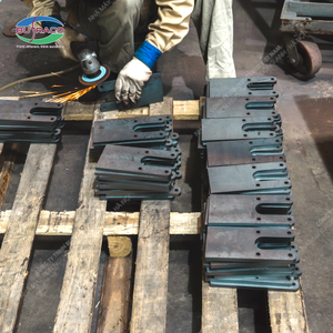 Nous fabriquons des plaques d'acier sur mesure de formes variées (carrées, rondes, en L, etc.) en proposant des produits de haute qualité à des prix raisonnables. - Product Image 3