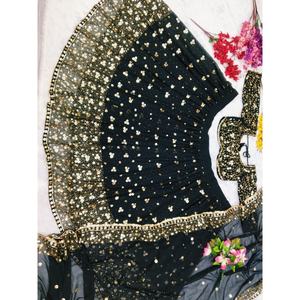 Vestidos de noche de diseñador hermosos bordados Lehenga Choli - Product Image 1