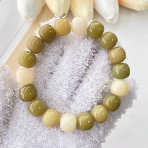 สร้อยข้อมือเรซิ่นทำมือสำหรับผู้หญิง ดีไซน์ศิลปะที่เป็นเอกลักษณ์ เครื่องประดับแฟชั่นสีสันสดใส และเหมาะสำหรับสวมใส่ในชีวิตประจำวัน - Product Image 6