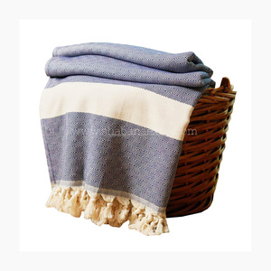 Manta suave de algodón tejida a mano a rayas con flecos para sofá cama silla minimalista decoración del hogar - Product Image 5