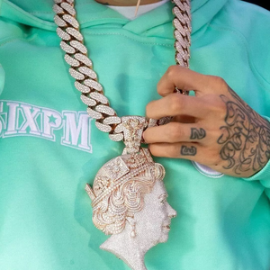 Colgante Conmemorativo Personalizado de la Reina, con Incrustaciones Completas de Moissanita VVS, Pasa la Prueba del Diamante, Colgante Pesado de Plata Maciza, Joyería - Product Image 2