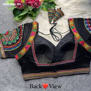 Blusa Acolchada de Seda Italiana Suave con Múltiples Hilos, Espejos Reales, Bordados y Diseño de Pavo Real en las Mangas, Proveedor de Surat - Product Image 4