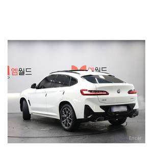 BMW X4 XDrive20i M Sport 2023 con Caja de Cambios Automática, Volante a la Izquierda, Cámara Trasera, 26,481 km - Product Image 3