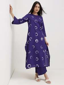 <b>Purple</b> O-Neck <b>Maxi</b> <b>Dress</b> With Three Quarter Sleeve Loose Fit Casual Daily Wear Hand Drawn Dot Pattern Woven Viscose Fabric - Product Image 5