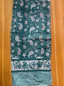 Pareo de Algodón Ecológico con Estampado Floral Indio, Hecho a Mano, Ligero, para Playa o Resort, para Mujer - Product Image 4