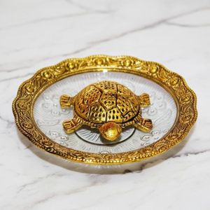 Tortuga de Cristal Dorada Kachua sobre Base de Vidrio, Adorno Decorativo Vastu Feng Shui para el Hogar, Oficina, Hotel, Mesa, Escritorio, Estante - Product Image 1