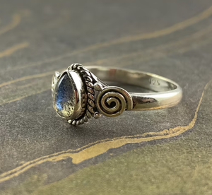 Dainty 925 Sterling Silver <b>Labradorite</b> <b>Ring</b> Water Drop Shape Gemstone Unisex Lightweight jewelry - Product Image 3