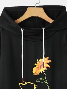Sweat à capuche personnalisé pour femme avec imprimé graphique Chat Noir Tournesol 'You Are My Sunshine' en molleton à col bénitier - Product Image 3