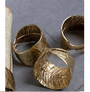 Porte-serviettes en métal doré pour toutes les saisons, idéal pour les mariages et les fêtes, écologique. - Product Image 2