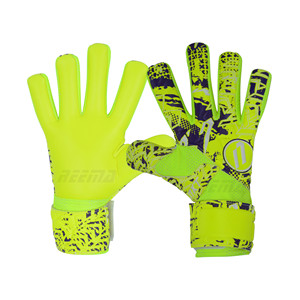 NXT Gants de gardien de but pour enfants Haute qualité 3mm mousse PK revers gaufré polyester maille avec protection du pouce Fabriqué au Pakistan - Product Image 1