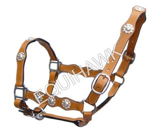 Licol de cheval de selle anglais léger en cuir doucement rembourré avec une conception de bride de quincaillerie en laiton élégante - Product Image 5
