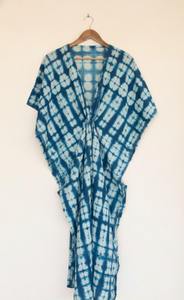 ชุดเดรสคาฟทันผ้าฝ้ายย้อมสีแบบโบโฮสั่งทำพิเศษ คอวี มีเชือกผูก ซักได้ เป็นมิตรกับสิ่งแวดล้อม เหมาะสำหรับลูกค้าบูติกและผู้ค้าปลีก - Product Image 6