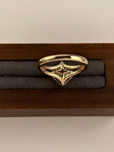 แหวนหมั้นเพชรทรงปรินเซสคัท 3 กะรัต ดีไซน์หรูหรา ทองคำขาว 14K ได้รับการรับรองจาก IGI ของขวัญสุดหรูสำหรับเจ้าสาวสไตล์มินิมอล - Product Image 3