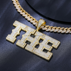 Personalizado elegante Spede Moissanite redondo personalizado nombre placa Iced Out colgante para raperos - Product Image 1