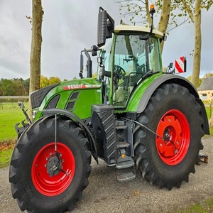 Tractor Agrícola Usado Fendt de 15HP 4WD con Caja de Cambios y Cargador, Alta Productividad, Envío Rápido a Todo el Mundo - Product Image 1