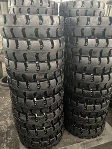 Neumáticos Sólidos Nuevos para Montacargas 8.15-15 con Accesorios de Carcasa y Sistemas de Carrocería Hechos de Caucho Natural de Vietnam - Product Image 4