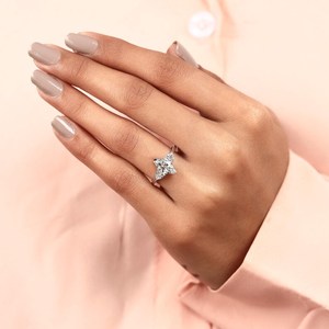Precioso Anillo de Tres Piedras con Moissanita de Corte Marquesa de 2 Quilates, Plata de Ley 925, para Mujer, Joyería para Bodas y Fiestas - Product Image 3