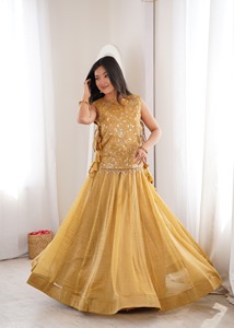 Elegante Lehenga Choli con vuelo y largo hasta el suelo, con Koti de blusa lisa con bordado Zari intrincado y tela de red pesada, para fiesta, boda, Diwali, graduación - Product Image 3