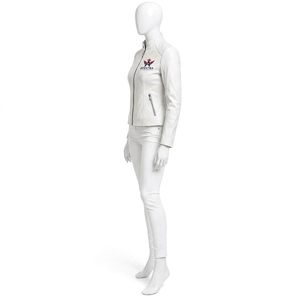 Chaqueta de cuero moderna para mujer, hecha con material duradero y construcción cómoda, que ofrece un uso confiable, detalles impecables y acabados suaves. - Product Image 2