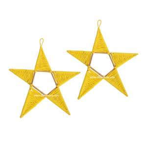 Adornos de Estrella de Ratán Amarillo Hechos a Mano, Decoración Colgante Tradicional Navideña, Diseño Ecológico con Cuerda de Bambú - Product Image 1