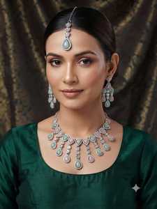 Conjunto de collar Royal Emerald Cascade, chapado en plata, corte pera, elegante, para bodas y fiestas, joyería de moda premium para mujer, set de regalo. - Product Image 5
