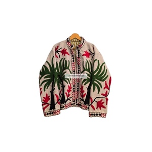 Veste brodée ouzbèke faite à la main, veste courte Suzani, veste bohème chic, veste de soirée pour femmes, manteau - Product Image 1