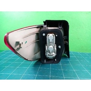 Luz Trasera Derecha Usada Clase B A1698202664 - Product Image 4
