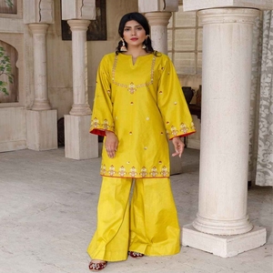 Vestido Shalwar Kameez paquistaní bordado en color morado para mujer, personalizable, con MOQ bajo, el más vendido de 2026 - Product Image 1