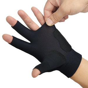 <b>Comfy</b> And Stylish Snooker Gloves Soft Touch Fabric Stretchy Material Double Best Stitching Snooker Gloves - Product Image 6