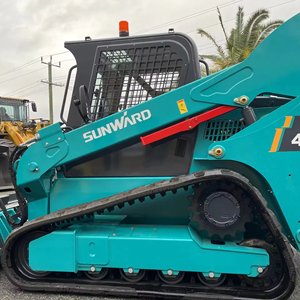 Excavadora Usada de Grado Profesional de 3000 kg con Controles de Precisión y Brazo Giratorio Lateral para Tareas de Excavación en Espacios Reducidos - Product Image 1