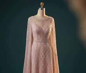 Vestido de Noche Formal de Lujo con Cuello Halter, Sin Mangas, Largo hasta el Suelo, Cola Barrida, Estilo Trompeta Sirena, con Cuentas Hechas a Mano y Lentejuelas - Product Image 1