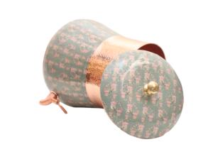 Réservoir d'eau en cuivre de petite taille 8000 ml, Matka en cuivre martelé artisanal de qualité supérieure, design 3D, avec robinet en laiton, poids 1,650 kg - Product Image 4