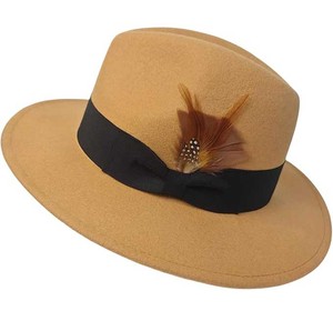 Gorro de Cuero de Grano Completo Estilo Trapper, Gorro de Invierno Tipo Bomber con Forro de Piel Cálido y Orejeras, Tendencia en el Mercado de EE. UU. y Europa - Product Image 4